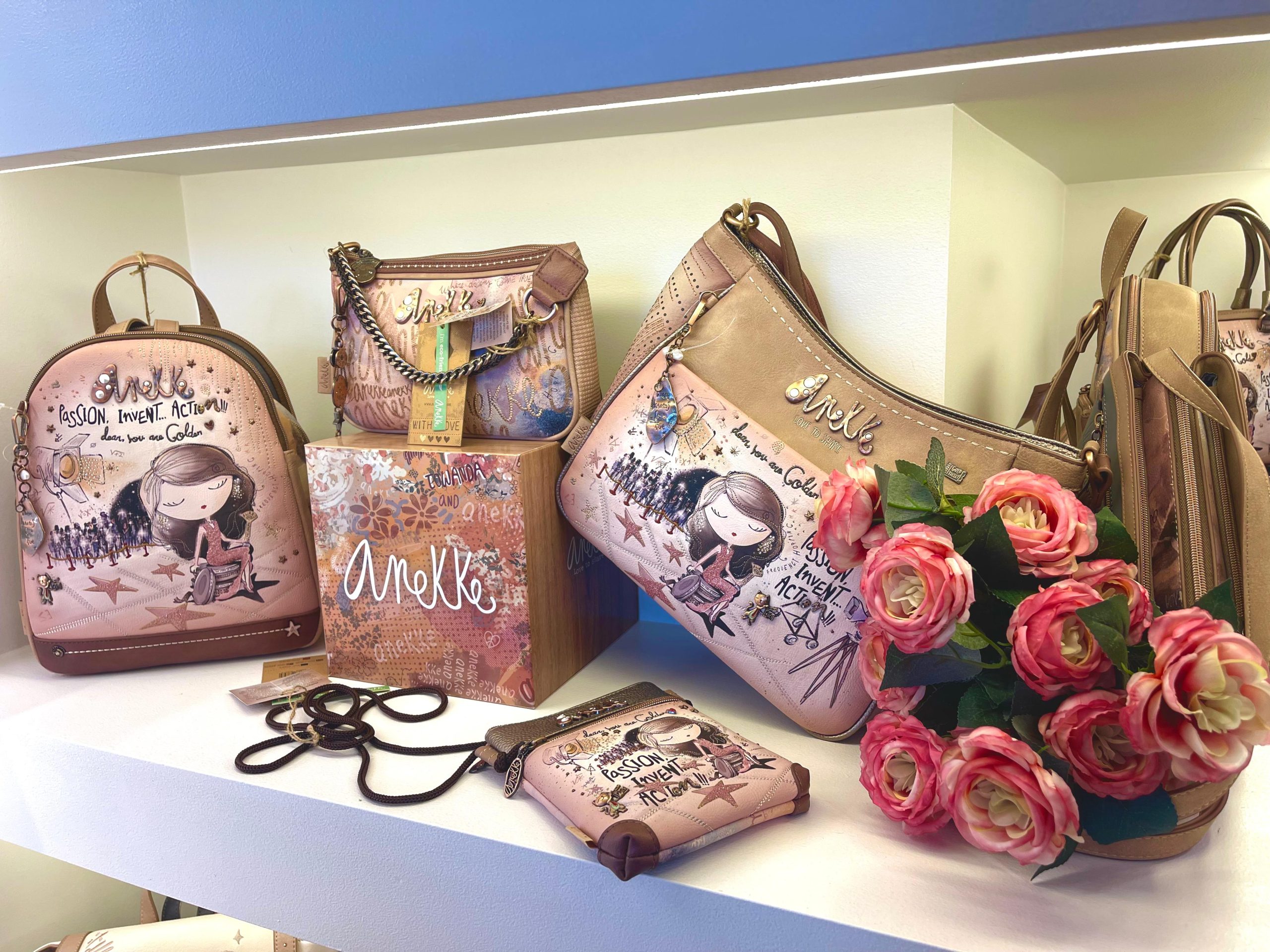 Escaparates bolsos Dia de la Madre